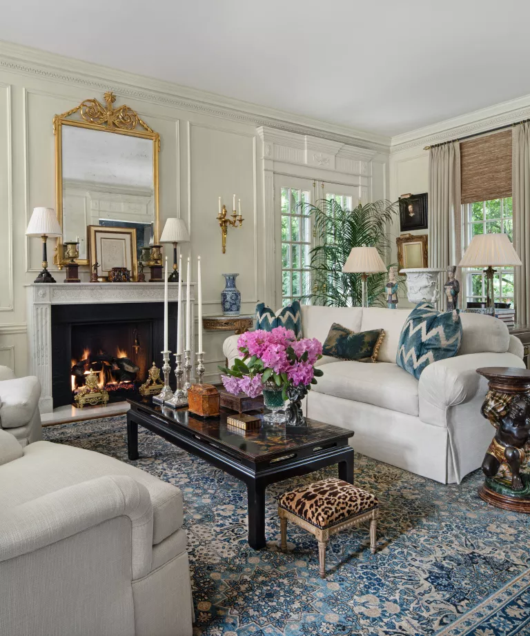 Verwenden Sie Spiegel, um eine Regencycore-Ästhetik zu erreichen.png