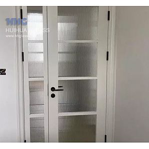 Schmales Schilfrohrglas.jpg