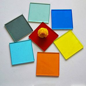 Bunt bemaltes Glas Backlack Glas