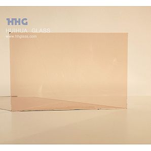 Rosa Farbfensterglas