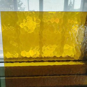 Bernsteinfarbenes Aqualite-Muster