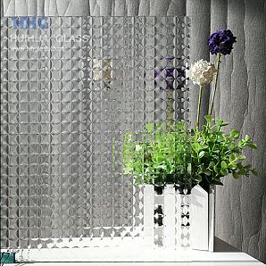 Strukturiertes Dekoratives Glas Der Pyramide